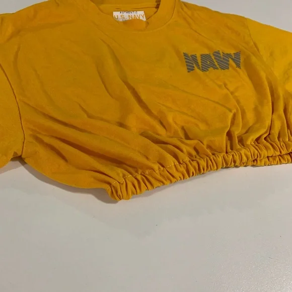 Custom reworked NAVY crop top size Small. - Picture 4 of 7